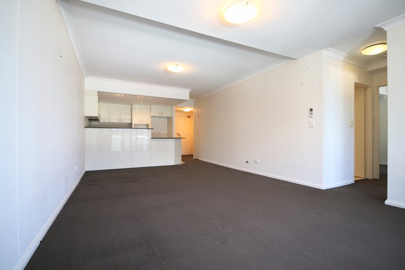 Photo - 811/16-20 Meredith Street, Bankstown NSW 2200 - Image 2