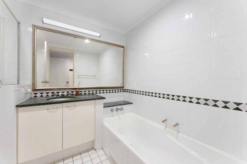 Photo - 811/37 Victor Street, Chatswood NSW 2067 - Image 6