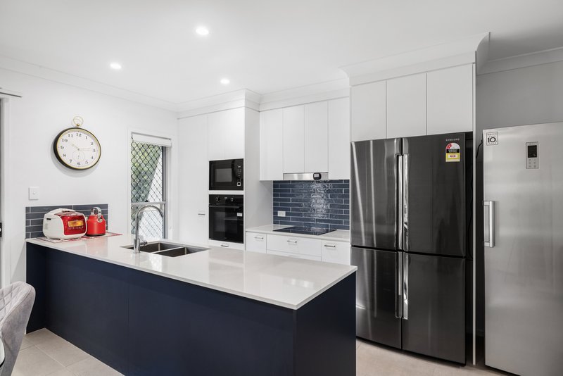 Photo - 81/14 Cavill Place, Runcorn QLD 4113 - Image 4