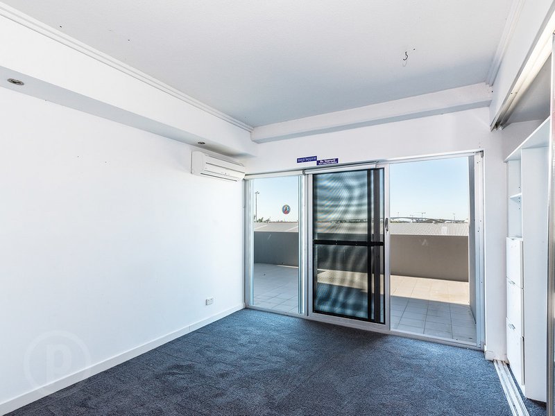 Photo - 811/43 Hercules Street, Hamilton QLD 4007 - Image 6