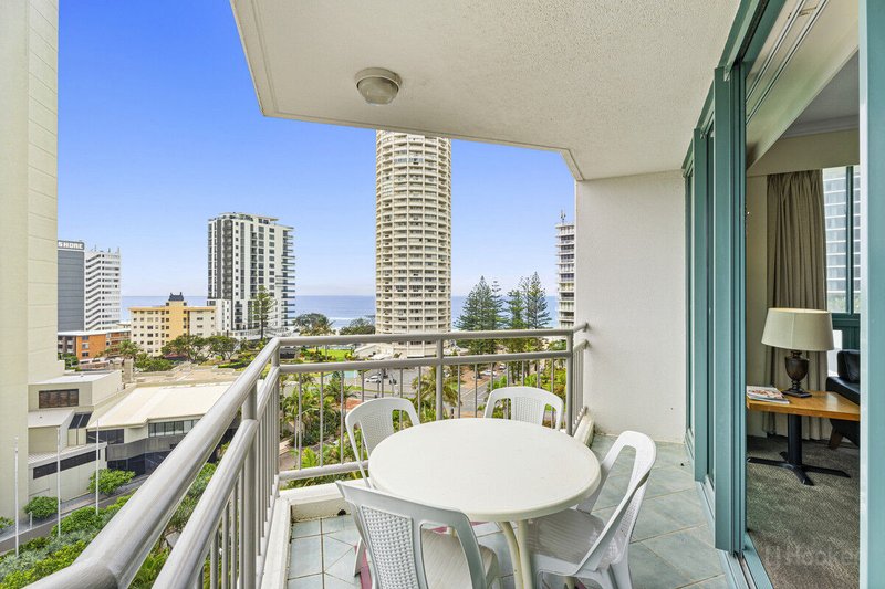 Photo - 811/5-19 Palm Avenue, Surfers Paradise QLD 4217 - Image 10