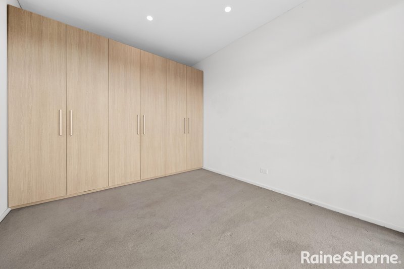 Photo - 811/6B Atkinson Street, Liverpool NSW 2170 - Image 9