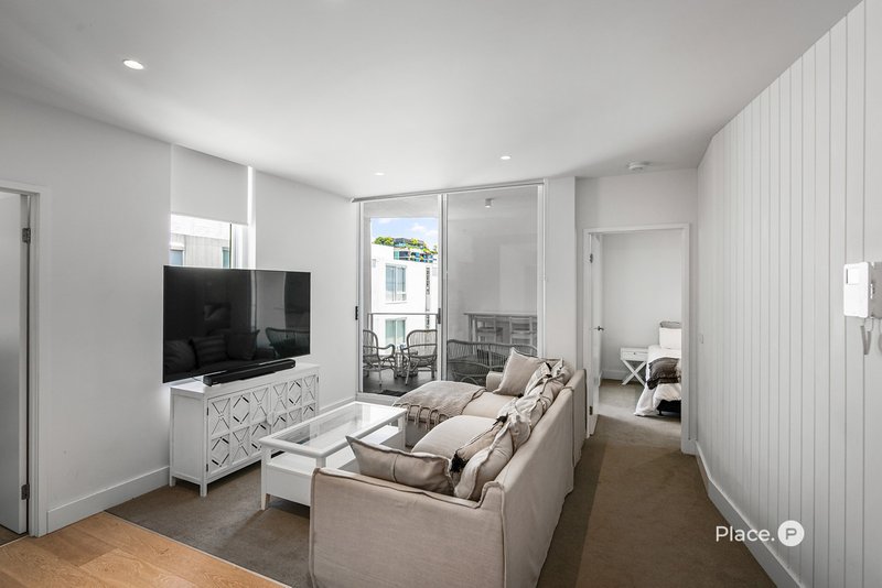 Photo - 811/8 Bank Street, West End QLD 4101 - Image 2