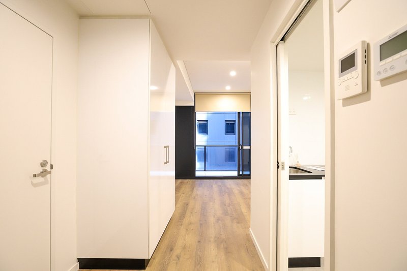 Photo - 811A/116 Waymouth Street, Adelaide SA 5000 - Image 5