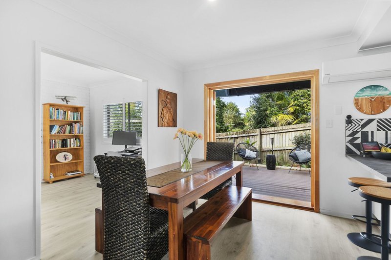 Photo - 8/12-14 Holmes Road, Terrigal NSW 2260 - Image 3