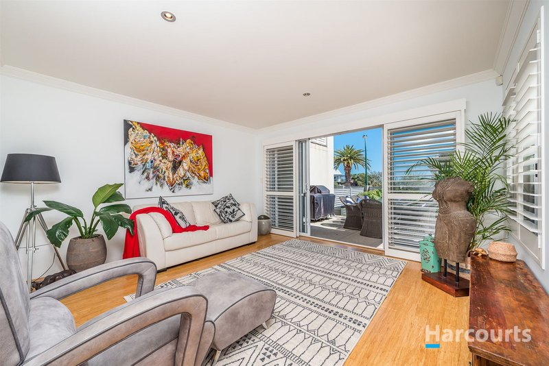 Photo - 8/12 Catalina Place, Quinns Rocks WA 6030 - Image 13