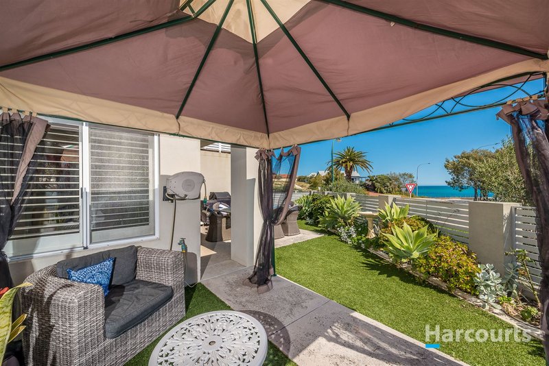 Photo - 8/12 Catalina Place, Quinns Rocks WA 6030 - Image 18