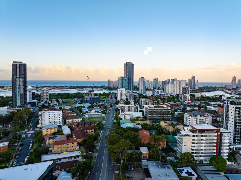 Photo - 8/12 Gillian Lane, Southport QLD 4215 - Image 27