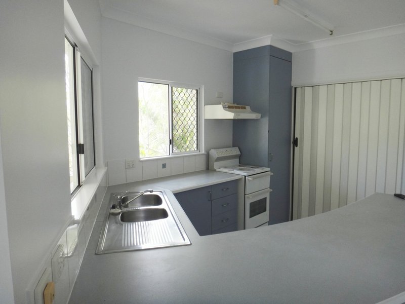 Photo - 8/12 Grantala Street, Manoora QLD 4870 - Image 3
