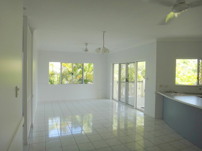 Photo - 8/12 Grantala Street, Manoora QLD 4870 - Image 4