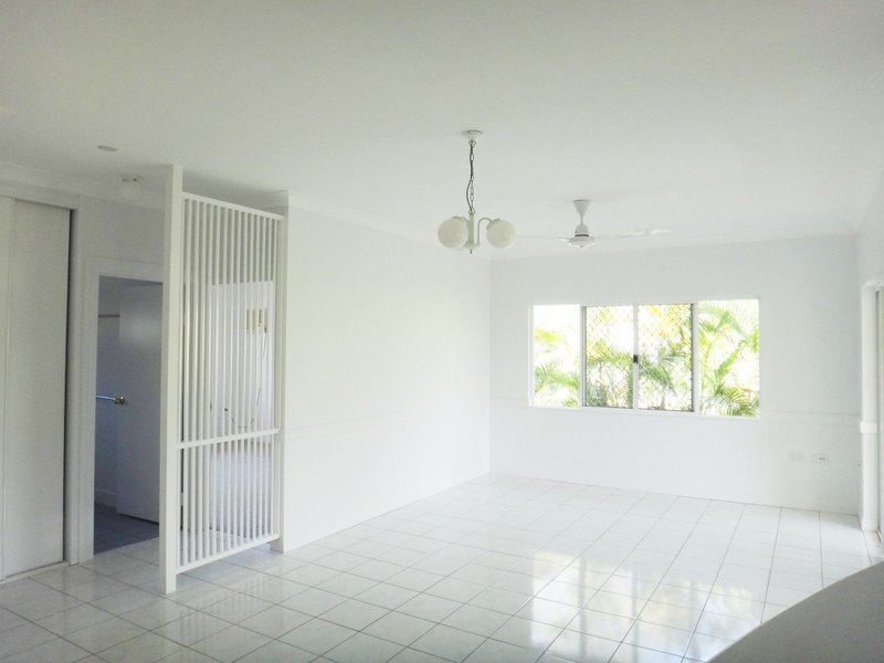 Photo - 8/12 Grantala Street, Manoora QLD 4870 - Image 5