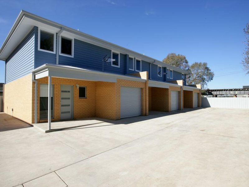 Photo - 8/12 Higgins Avenue, Wagga Wagga NSW 2650 - Image 1