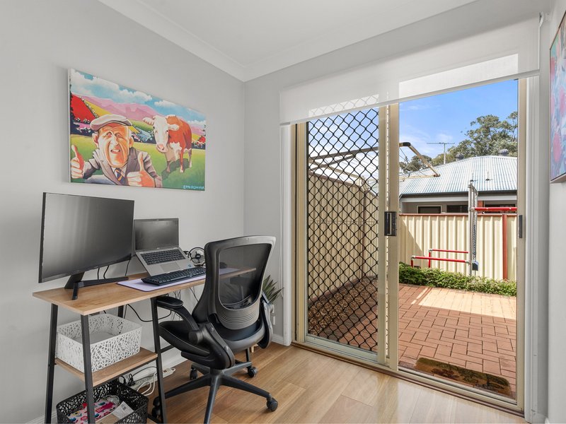 Photo - 8/12 Kent Street, Coorparoo QLD 4151 - Image 12