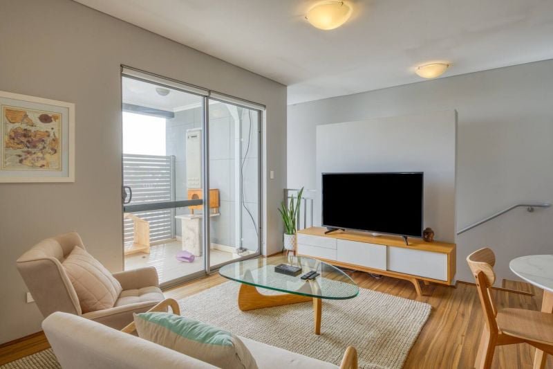 8/12 Smiths Avenue, Redcliffe WA 6104