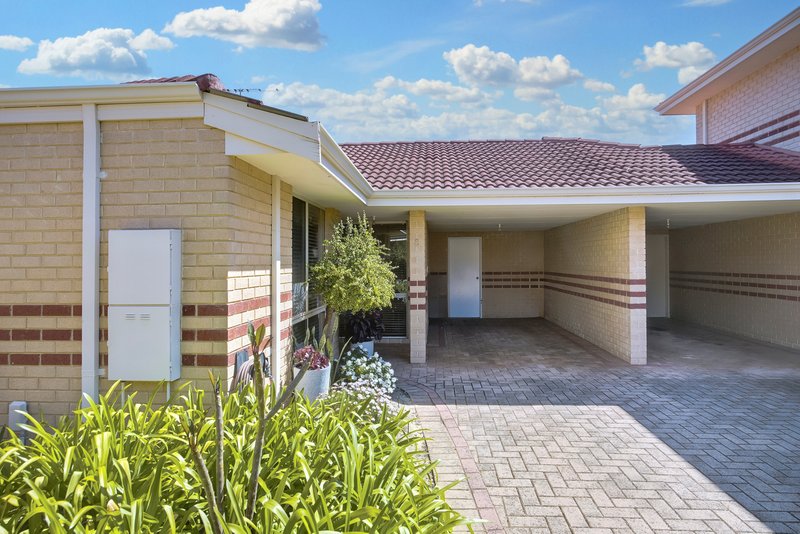 Photo - 8/122 Illawarra Crescent South, Ballajura WA 6066 - Image 2