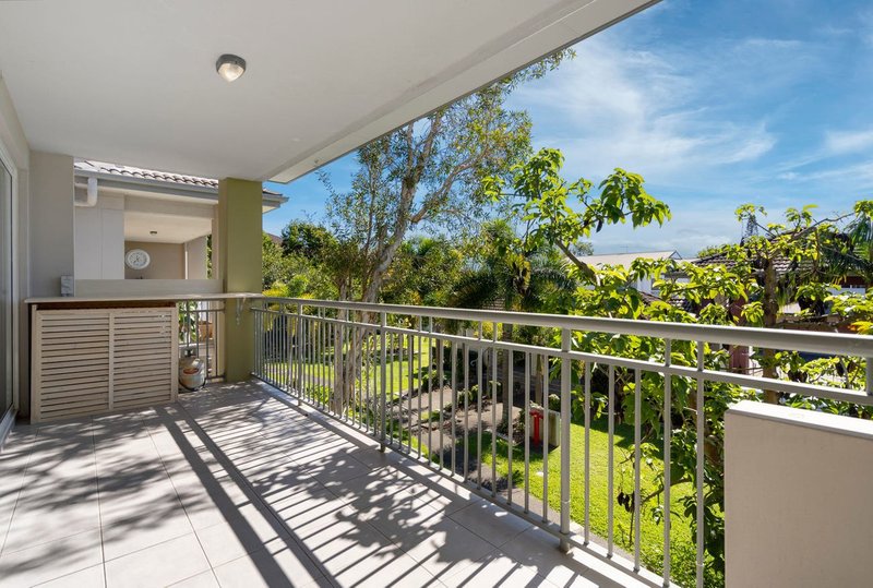 Photo - 812/33 Clark Street, Biggera Waters QLD 4216 - Image 9