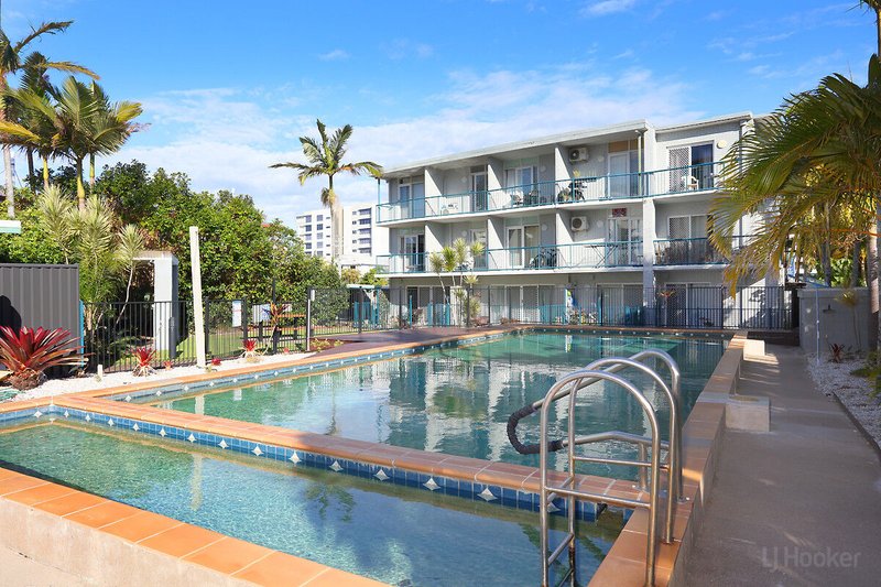 Photo - 8/125 Frank Street, Labrador QLD 4215 - Image 2