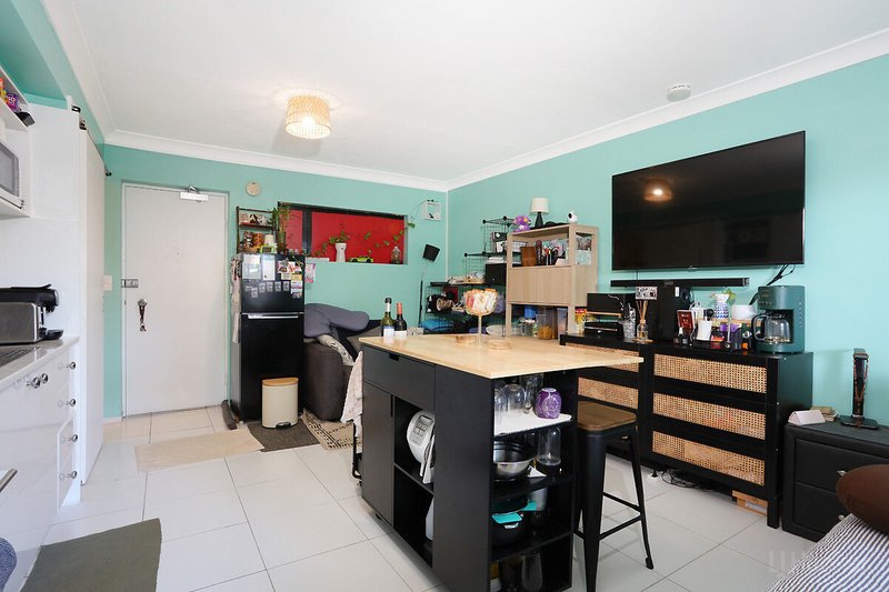 Photo - 8/125 Frank Street, Labrador QLD 4215 - Image 6