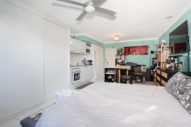 Photo - 8/125 Frank Street, Labrador QLD 4215 - Image 8