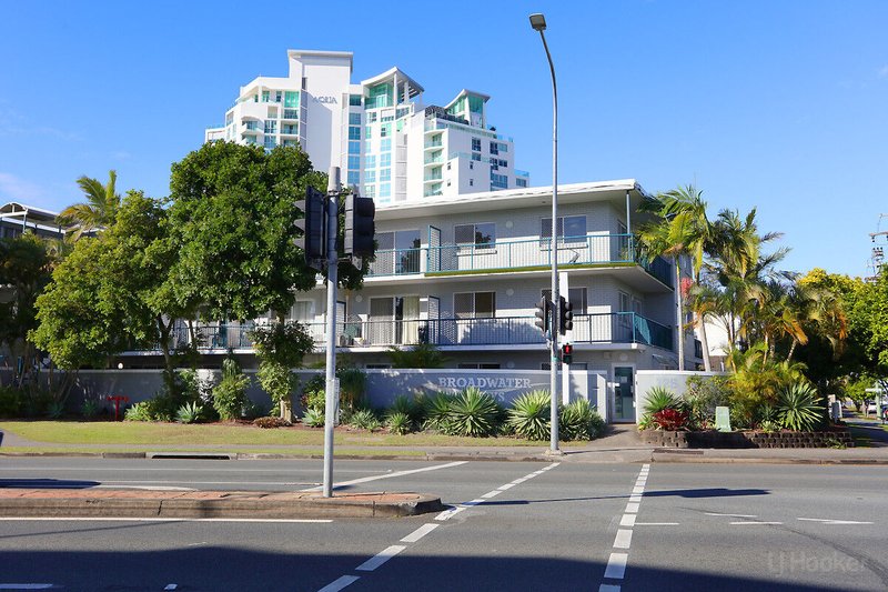 Photo - 8/125 Frank Street, Labrador QLD 4215 - Image 10