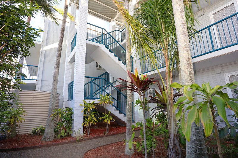 Photo - 8/125 Frank Street, Labrador QLD 4215 - Image 13