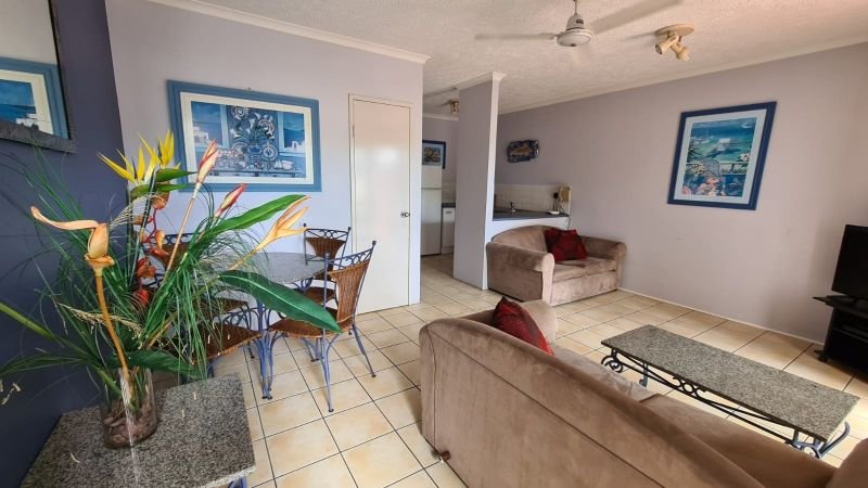 Photo - 8/129-135 Oleander Street, Holloways Beach QLD 4878 - Image 3