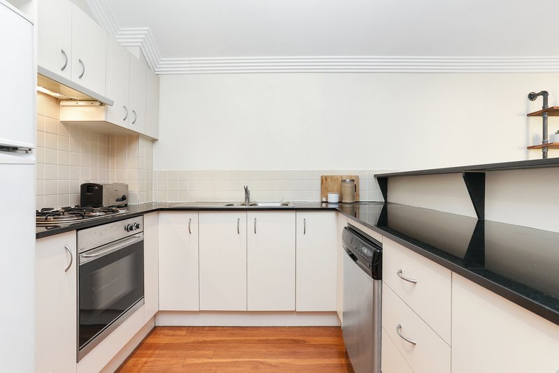 Photo - 8/13-15 Collins Street, Annandale NSW 2038 - Image 4