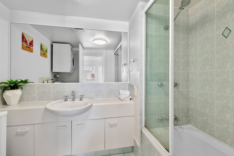 Photo - 8/13-15 Douglas Street, Mooloolaba QLD 4557 - Image 10