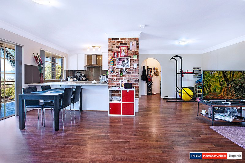 Photo - 8/13-15 Nielsen Avenue, Carlton NSW 2218 - Image 2