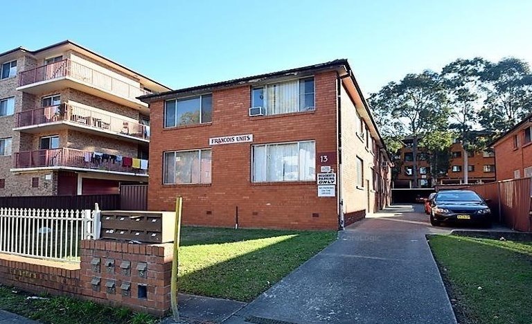 Photo - 8/13 Drummond Street, Warwick Farm NSW 2170 - Image 1