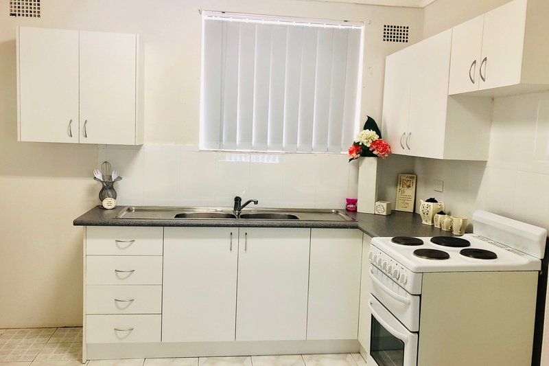 Photo - 8/13 Drummond Street, Warwick Farm NSW 2170 - Image 2