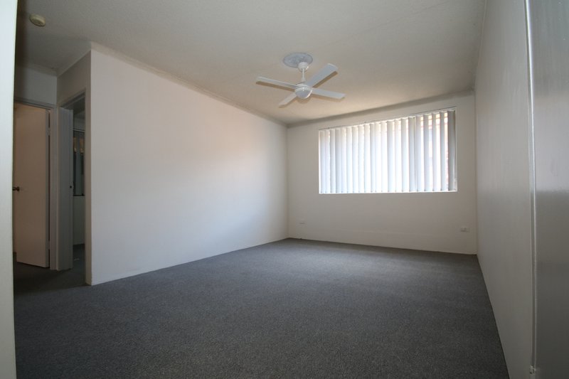 Photo - 8/13 Drummond Street, Warwick Farm NSW 2170 - Image 3