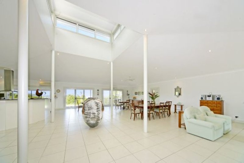 Photo - 813 Hunchy Road, Hunchy QLD 4555 - Image 8