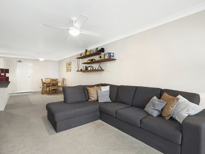 Photo - 8/13 Lagoon Street, Narrabeen NSW 2101 - Image 6