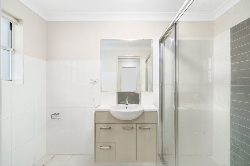 Photo - 8/13 Louis Street, Redcliffe QLD 4020 - Image 10