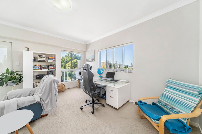 Photo - 8/13 Louis Street, Redcliffe QLD 4020 - Image 13