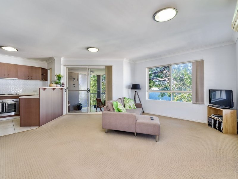 Photo - 8/131 Muir Street, Labrador QLD 4215 - Image 3
