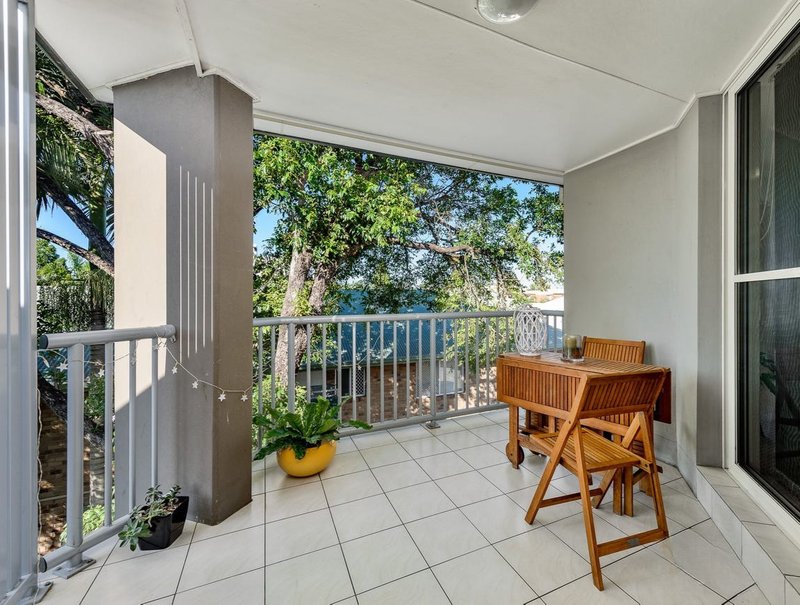 Photo - 8/131 Muir Street, Labrador QLD 4215 - Image 8