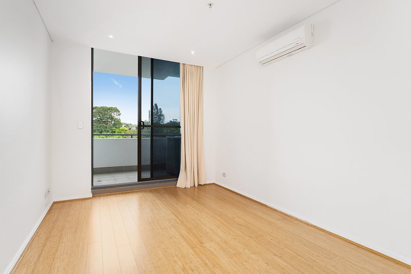 Photo - 813/1C Burdett Street, Hornsby NSW 2077 - Image 11