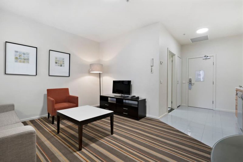 Photo - 813/250 Elizabeth Street, Melbourne VIC 3000 - Image 3