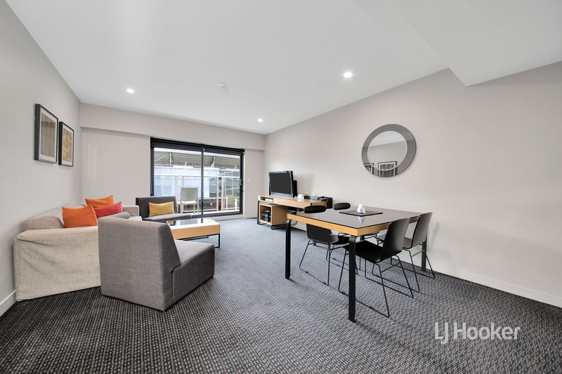 Photo - 813/750 Bourke Street, Docklands VIC 3008 - Image 5