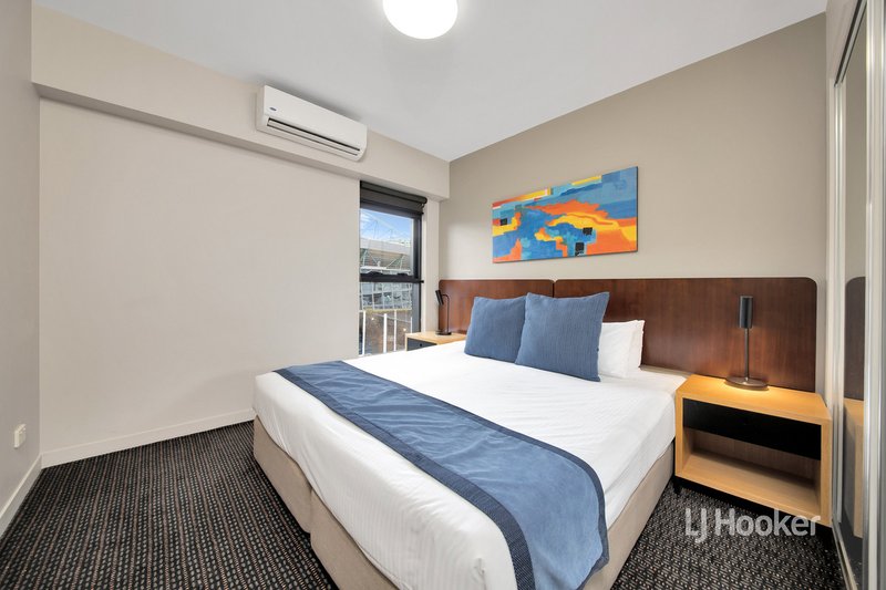 Photo - 813/750 Bourke Street, Docklands VIC 3008 - Image 11