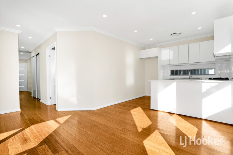 Photo - 8/14-16 Mcculloch Road, Blacktown NSW 2148 - Image 2