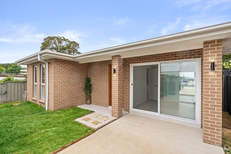 814 & 814A The Horsley Drive, Smithfield NSW 2164