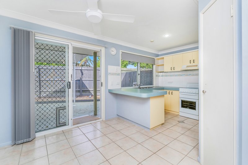 Photo - 8/14 Beach Road, Pialba QLD 4655 - Image 3