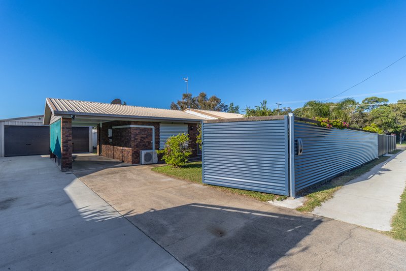 Photo - 814 Boat Harbour Drive, Urangan QLD 4655 - Image 3