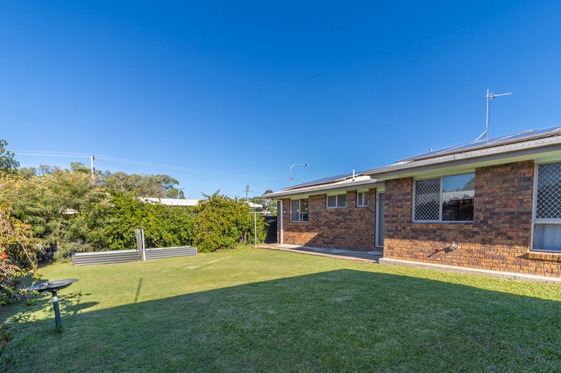 Photo - 814 Boat Harbour Drive, Urangan QLD 4655 - Image 12