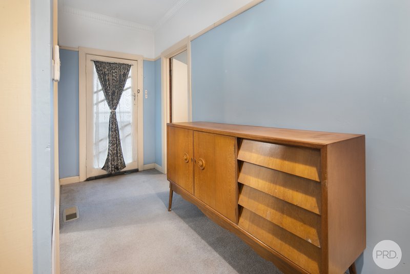 Photo - 814 Ligar Street, Soldiers Hill VIC 3350 - Image 2