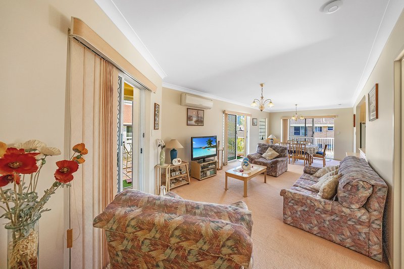 Photo - 8/14 Rosewood Avenue, Broadbeach QLD 4218 - Image 9