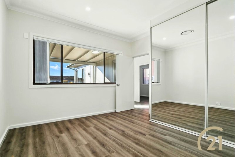 Photo - 814 The Horsley Drive, Smithfield NSW 2164 - Image 5